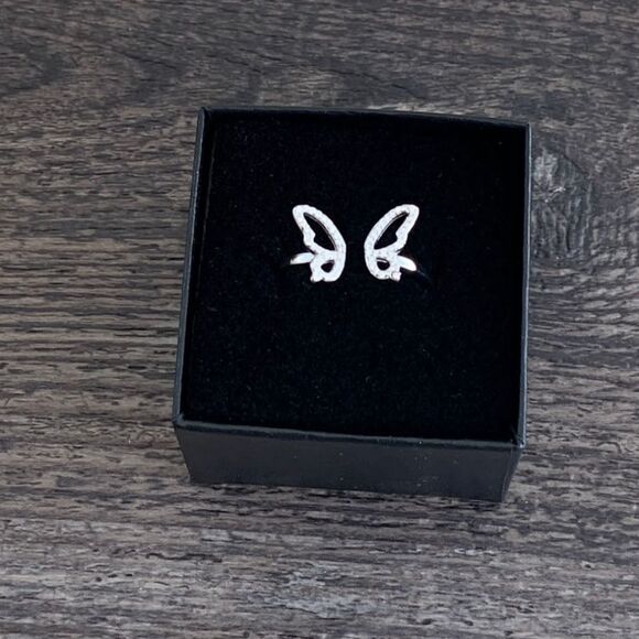 925 Sterling Silver Butterfly CZ Adjustable Ring - Picture 4 of 9